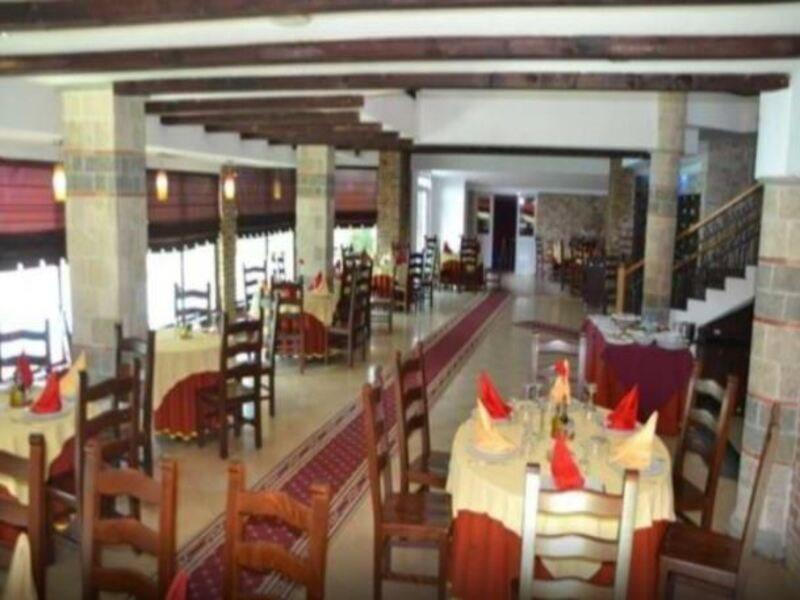 Hotel Vila Aeroport Rinas ภายนอก รูปภาพ